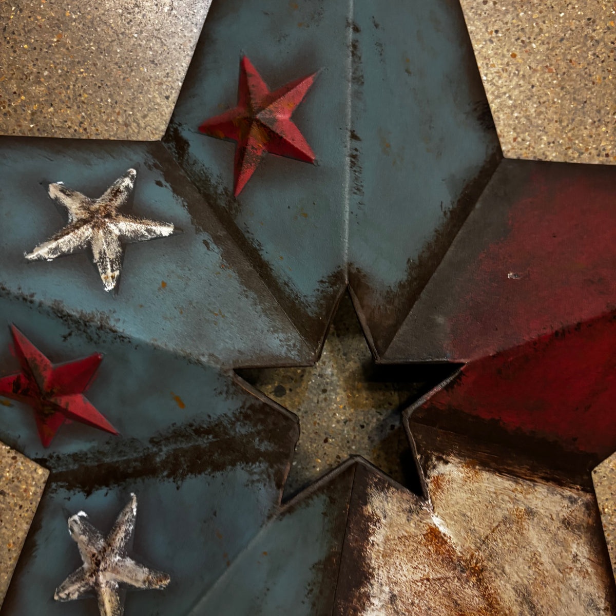 RED WHITE BLUE DISTRESSED BARN STAR METAL ART WESTERN HOME DECOR HANDMADE