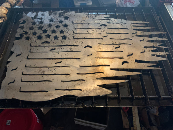 RED & SILVER AMERICAN TATTERED Flag USA Metal Art Large Western Home Decor New Art