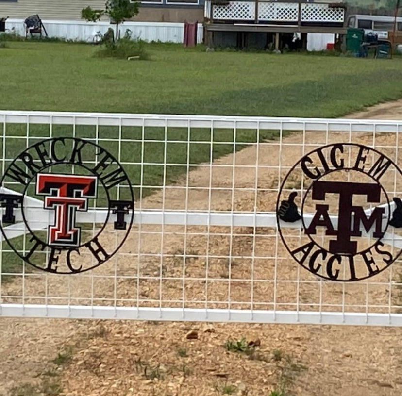 TEXAS A&M, GIGEM AGGIES THUMBS UP METAL CUSTOM VINTAGE CRAFT TEAM SIGN HANDMADE