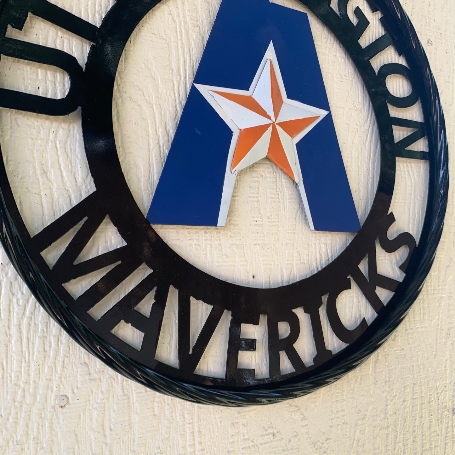UTA ARLINGTON CUSTOM METAL VINTAGE CRAFT TEAM SIGN WESTERN HOME DECOR HANDMADE