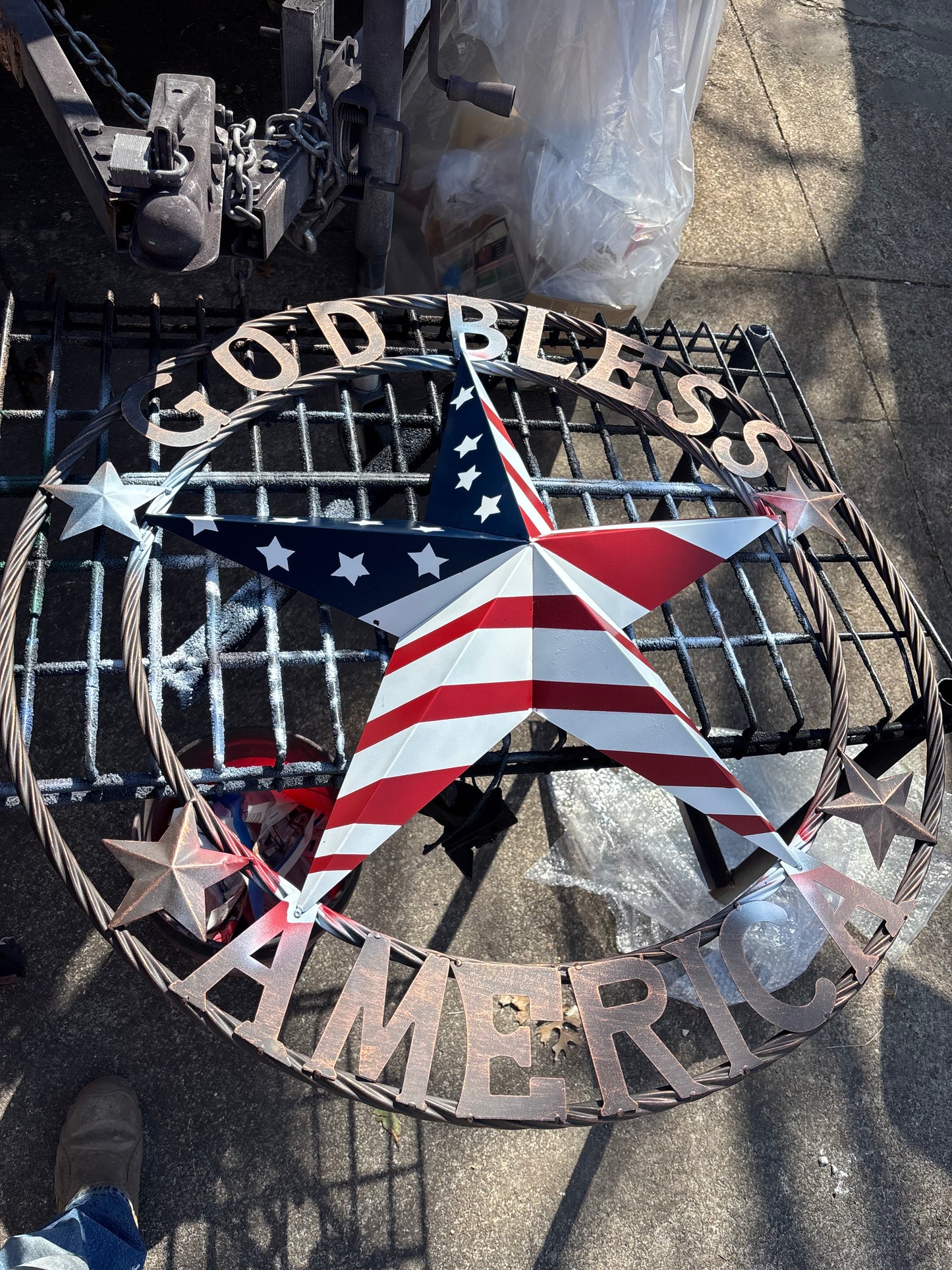 GOD BLESS AMERICA RED WHITE & BLUE METAL BARN STAR TWISTED ROPE RING WESTERN HOME DECOR HANDMADE NEW #EH10549