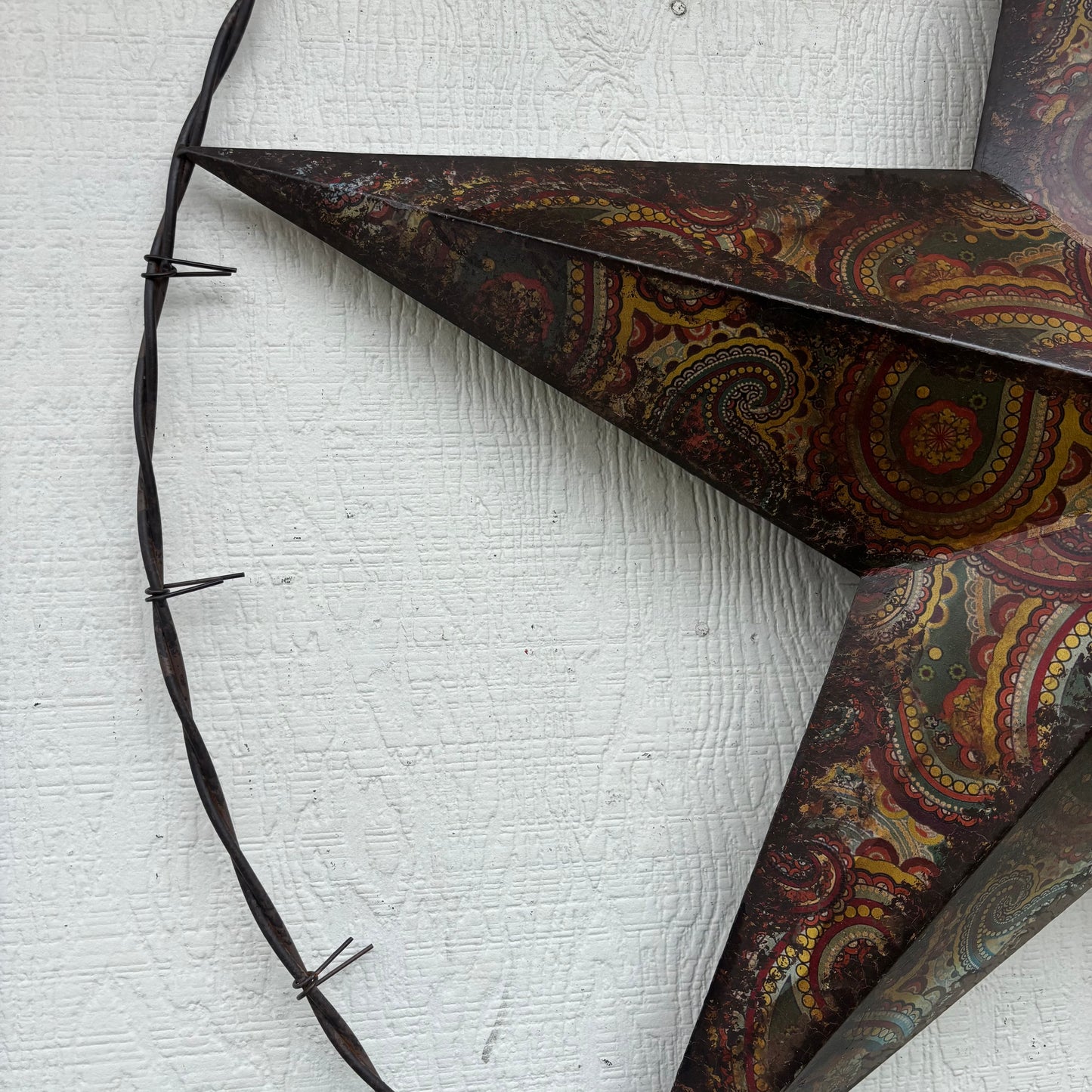 PAISLEY BARN STAR MULTI CLOR WITH BARBWIRE RING LONESTAR WESTERN HOME DECOR HANDMADE