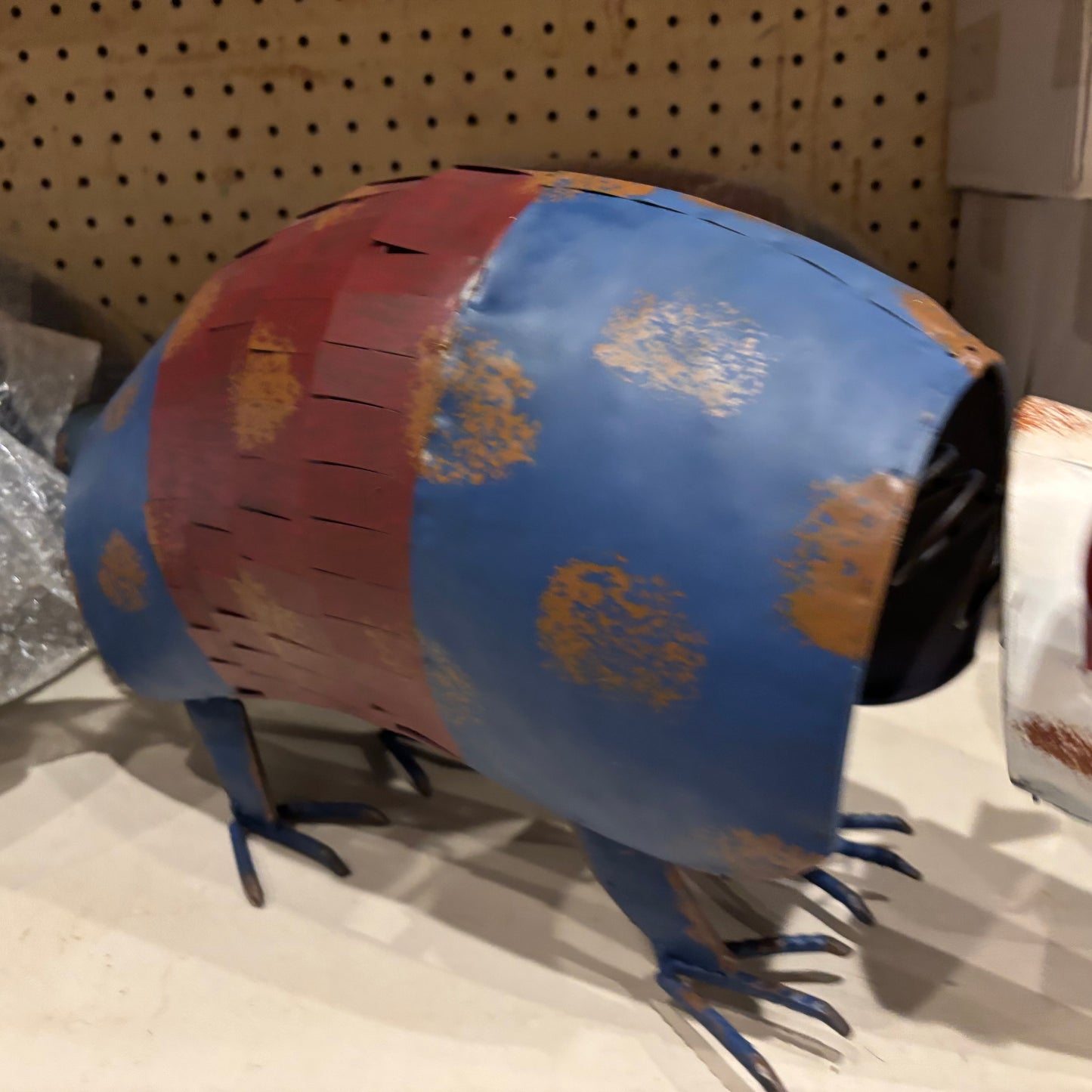 30" ARMADILLO GARDEN SCULPTURE RED WHITE BLUE  YARD ART METAL DECOR ORNAMENT PATRIOTIC DECOR HANDMADE #EH13187