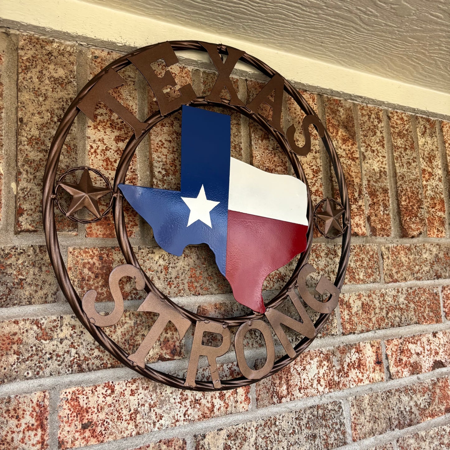 TEXAS STRONG SIGN METAL WALL ART WESTERN HOME DECOR RED WHITE BLUE WITH BRONZE RING HANDMADE #EH13212