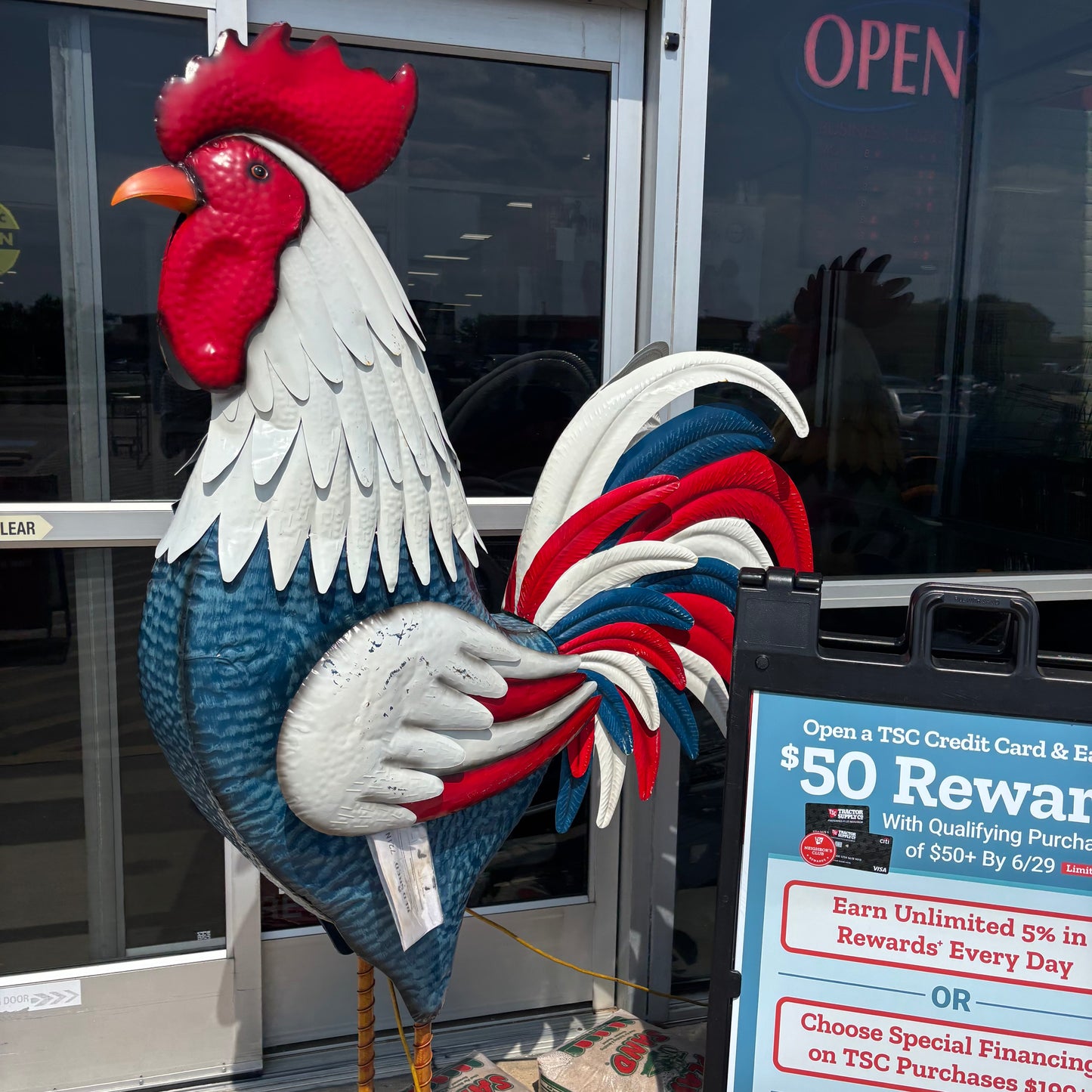 PATRIOTIC ROOSTER CHICKEN GARDEN ANIMAL SCULPTURE METAL DECOR HANDMADE