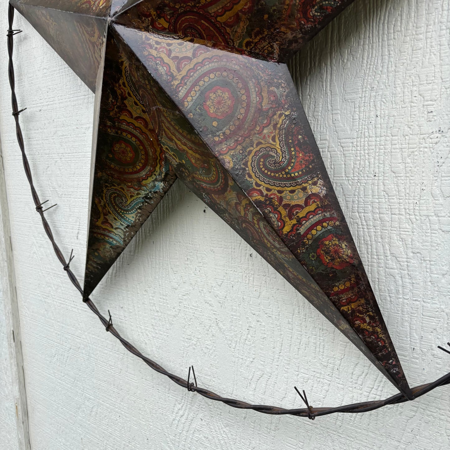 PAISLEY BARN STAR MULTI CLOR WITH BARBWIRE RING LONESTAR WESTERN HOME DECOR HANDMADE