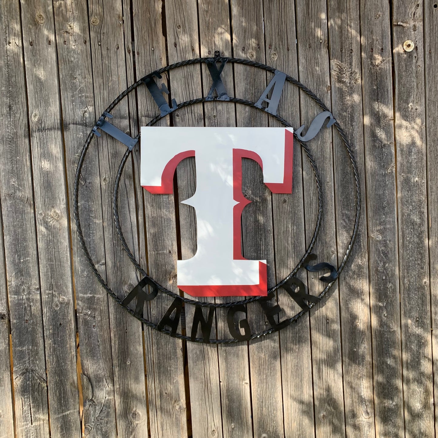 TEXAS RANGERS CUSTOM METAL VINTAGE CRAFT TEAM SIGN WHITE & RED WITH BLACK RING HANDMADE
