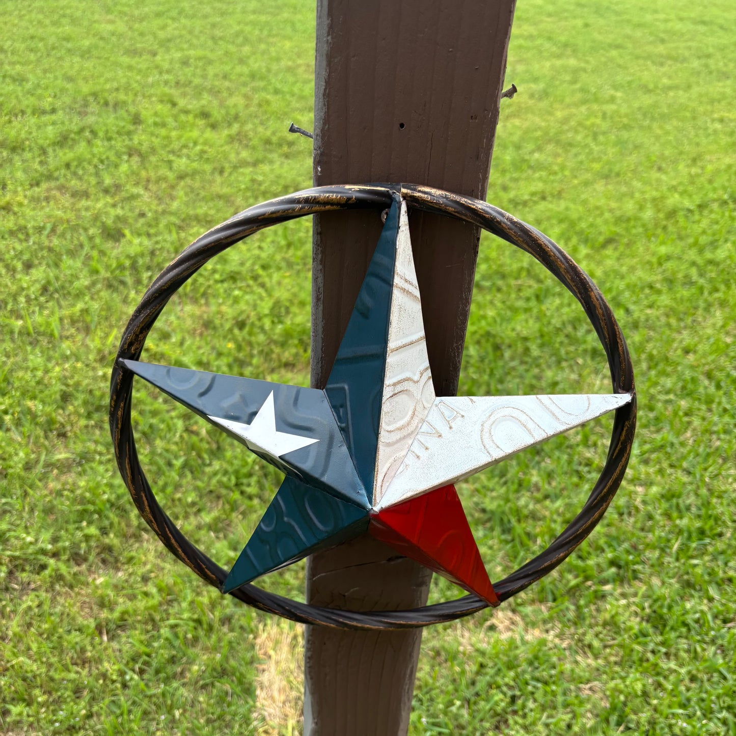 RED WHITE BLUE LICENSE PLATE METAL BARN LONESTAR WESTERN HOME DECOR HANDMADE EH13325