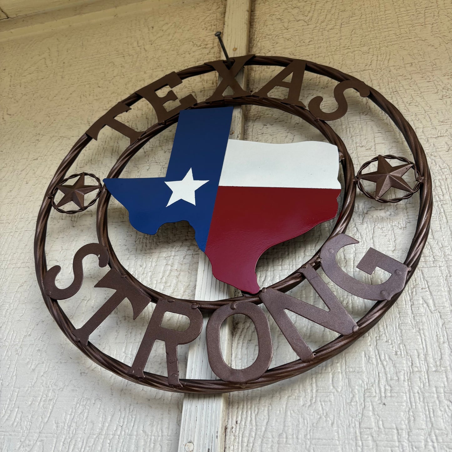 TEXAS STRONG SIGN METAL WALL ART WESTERN HOME DECOR RED WHITE BLUE WITH BRONZE RING HANDMADE #EH13212