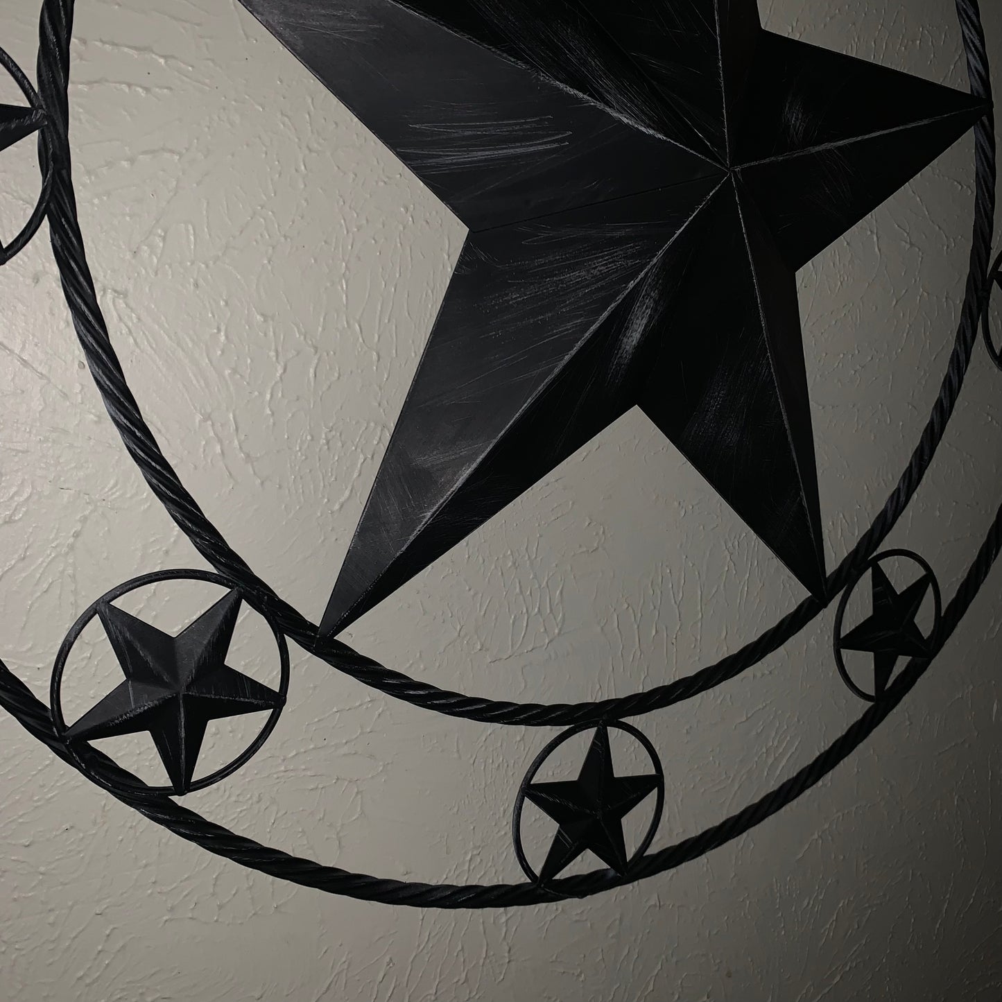 TEXAS BLACK DISTRESSED STAR TWO TONE TEXTURE BARN STAR METAL LONESTAR TWISTED ROPE RING WESTERN HOME DECOR HANDMADE NEW