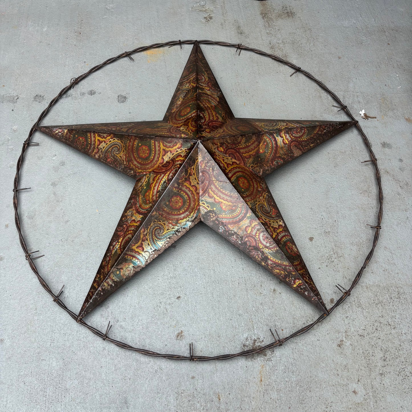 PAISLEY BARN STAR MULTI CLOR WITH BARBWIRE RING LONESTAR WESTERN HOME DECOR HANDMADE