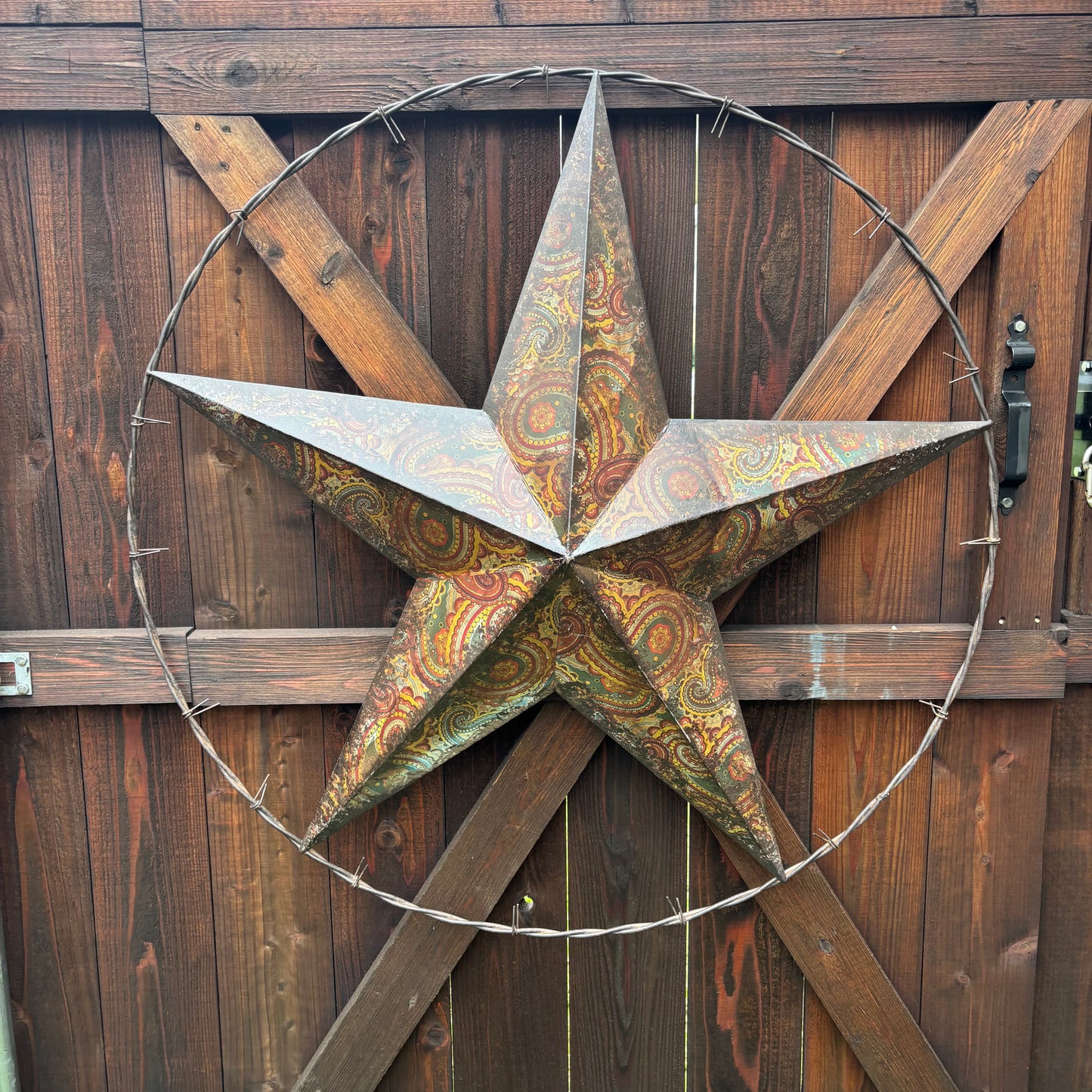 PAISLEY BARN STAR MULTI CLOR WITH BARBWIRE RING LONESTAR WESTERN HOME DECOR HANDMADE
