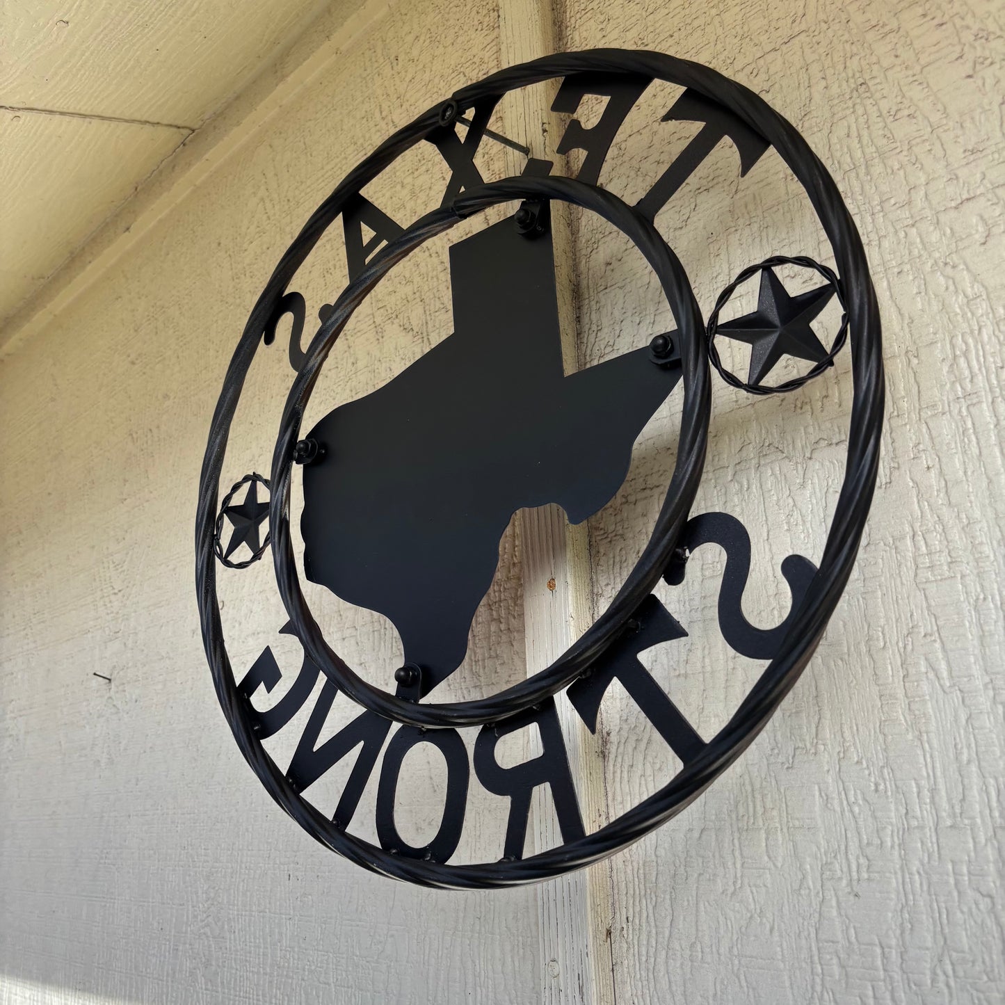 TEXAS STRONG SIGN METAL WALL ART WESTERN HOME DECOR RED WHITE BLUE WITH BRONZE RING HANDMADE #EH13212