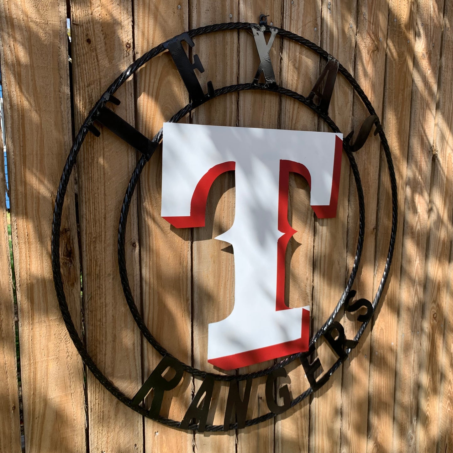 TEXAS RANGERS CUSTOM METAL VINTAGE CRAFT TEAM SIGN WHITE & RED WITH BLACK RING HANDMADE
