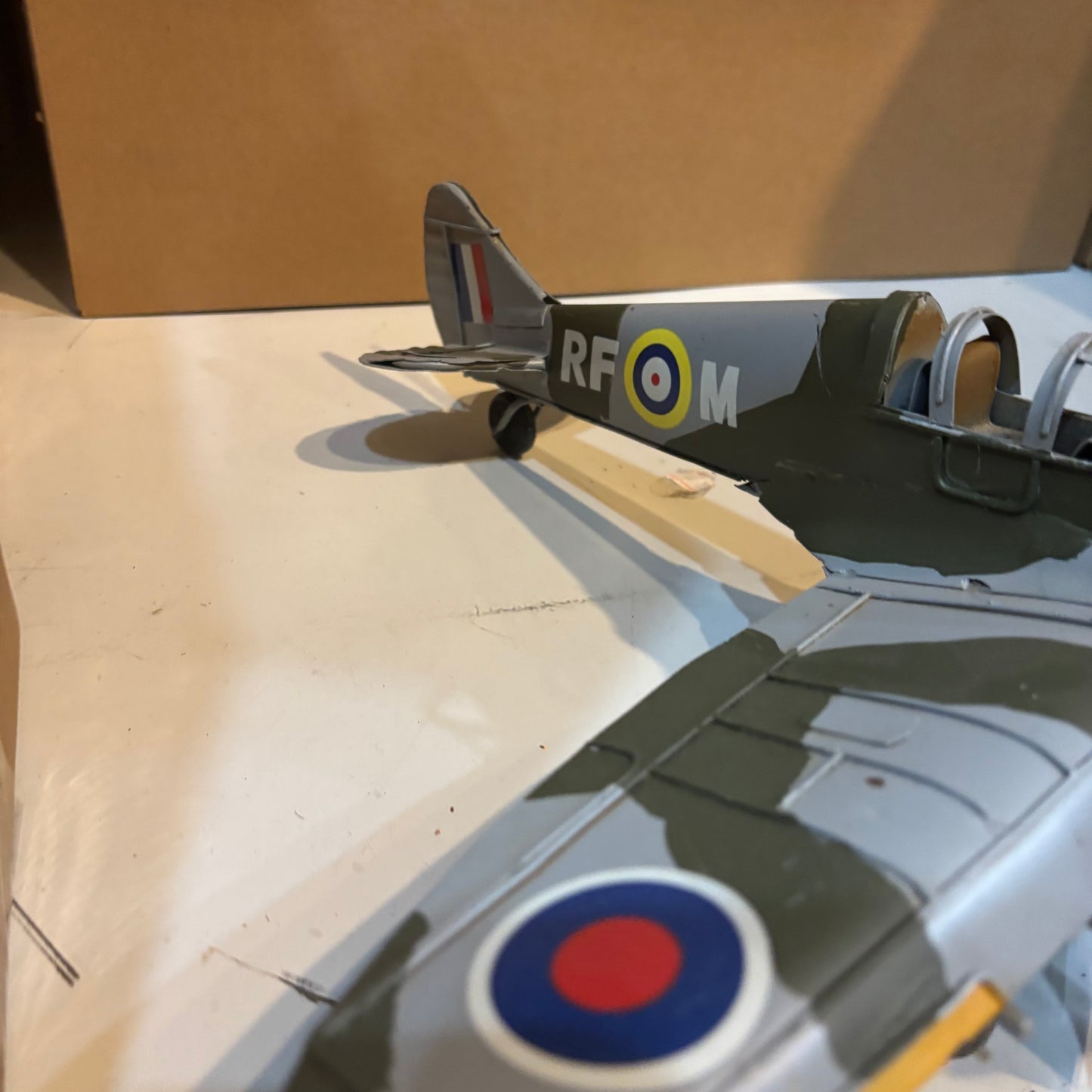 SPITFIRE METAL AIRPLAINE WW WESTERN HOME DECOR HANDMADE #RA0234