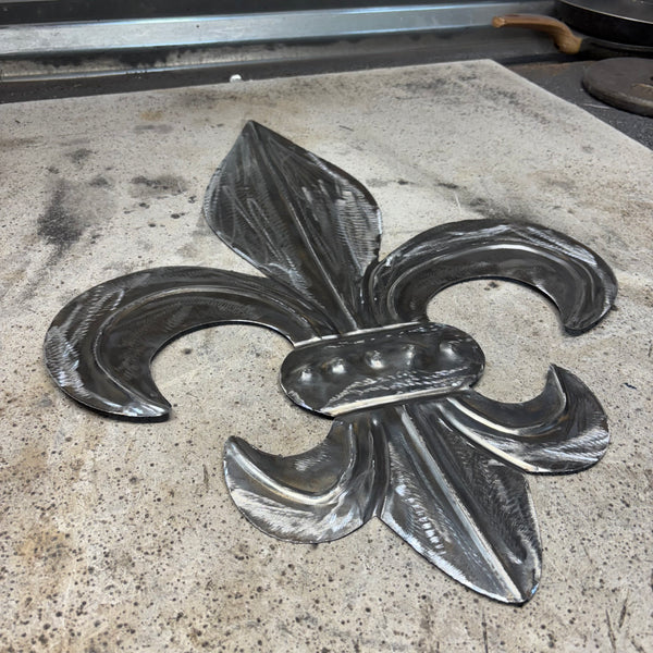 FLEUR DE LIS  CUSTOM RAW METAL UNPAINTED NO RING WALL ART SIGN WESTERN HOME DECOR HANDMADE NEW 12",18",24",32"