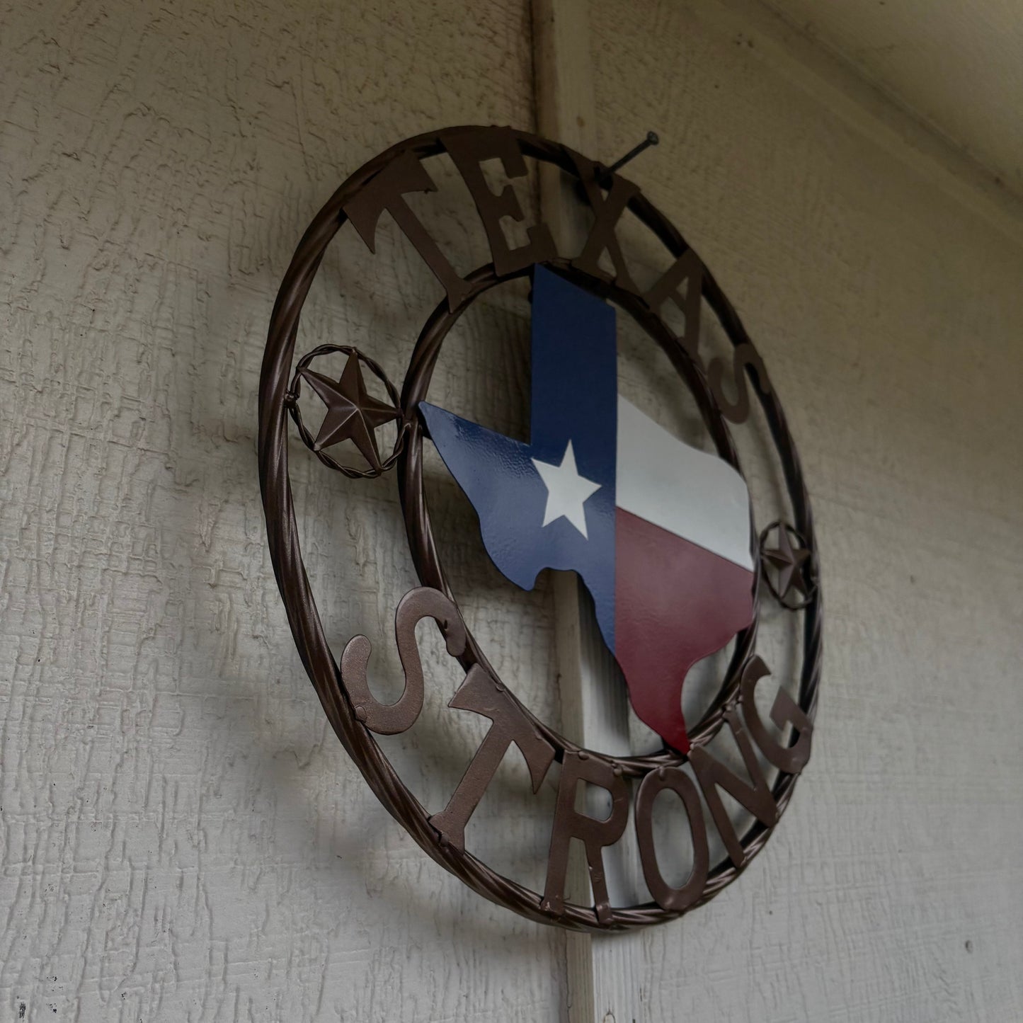 TEXAS STRONG SIGN METAL WALL ART WESTERN HOME DECOR RED WHITE BLUE WITH BRONZE RING HANDMADE #EH13212