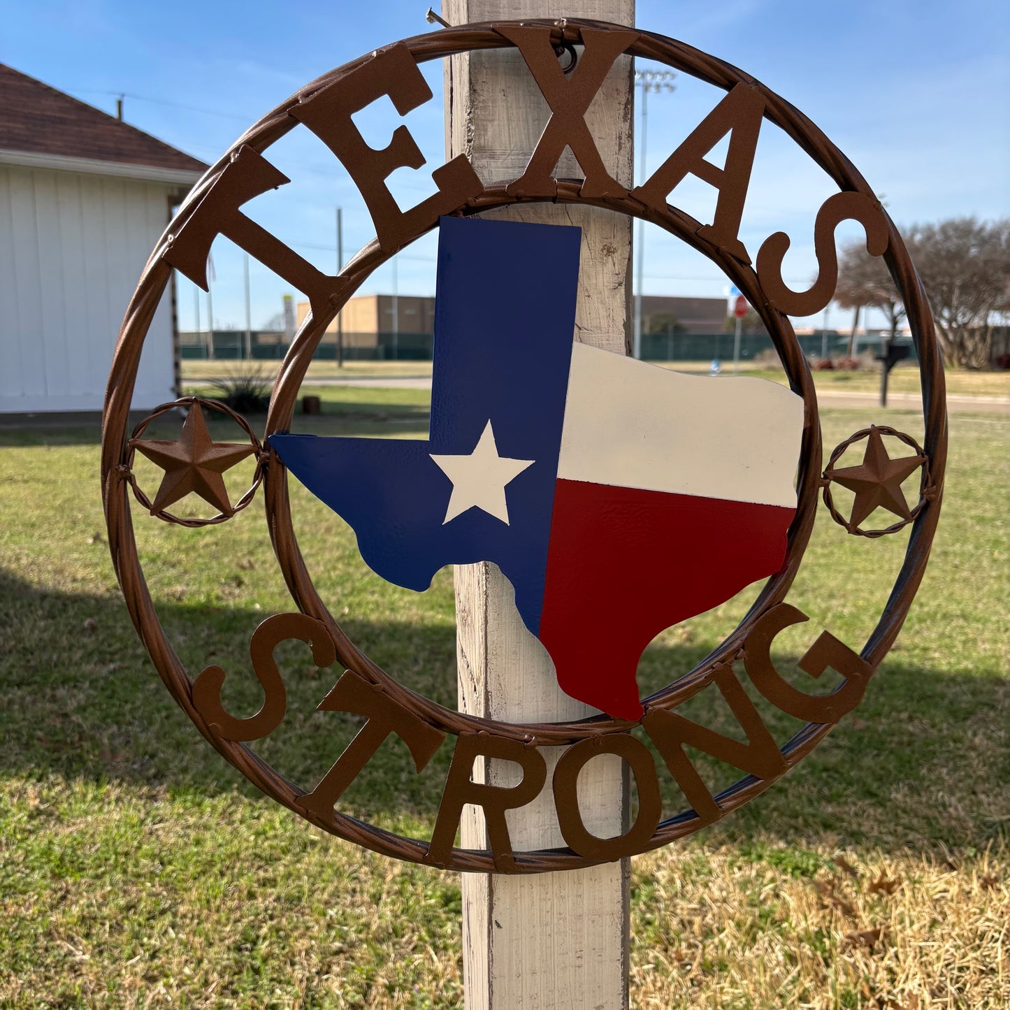 TEXAS STRONG SIGN METAL WALL ART WESTERN HOME DECOR RED WHITE BLUE WITH BRONZE RING HANDMADE #EH13212