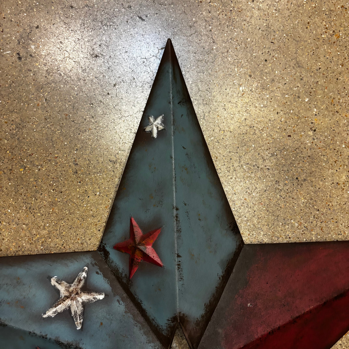 RED WHITE BLUE DISTRESSED BARN STAR METAL ART WESTERN HOME DECOR HANDMADE