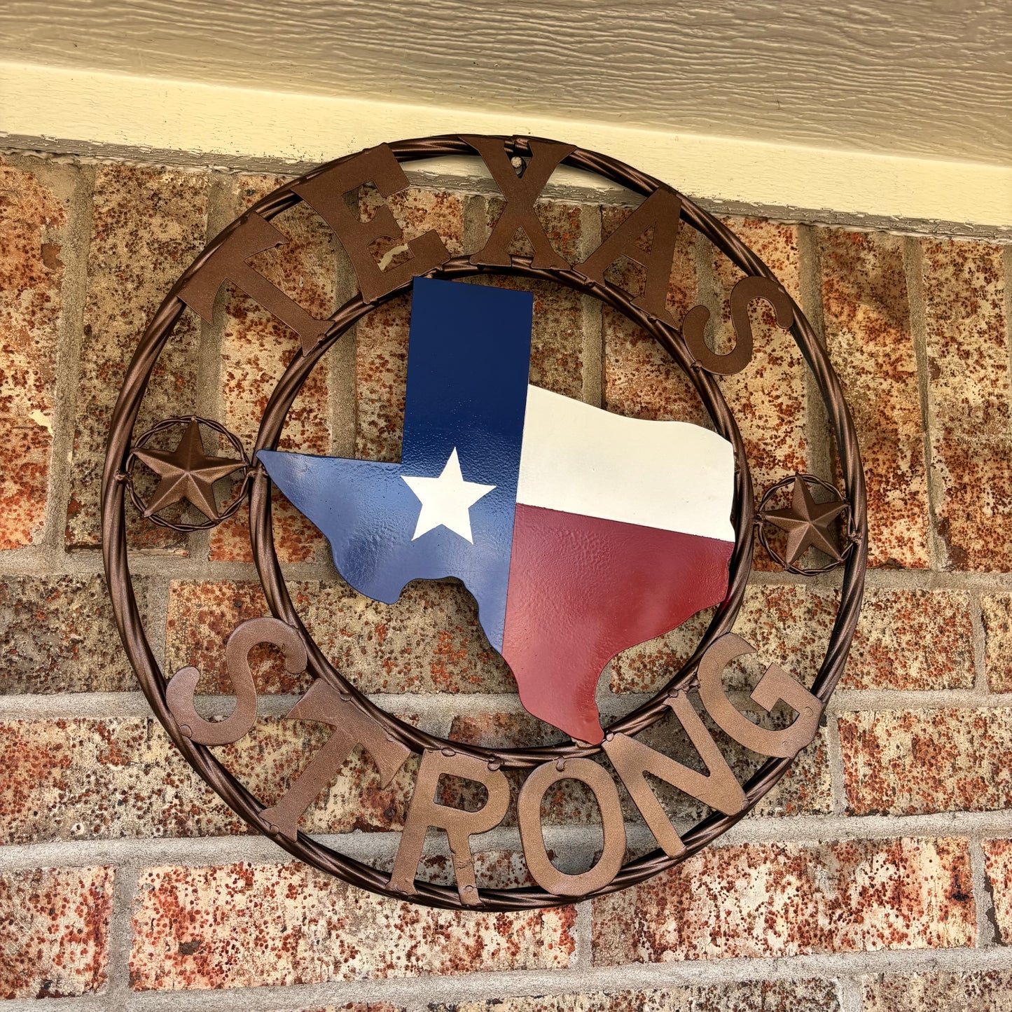 TEXAS STRONG SIGN METAL WALL ART WESTERN HOME DECOR RED WHITE BLUE WITH BRONZE RING HANDMADE #EH13212