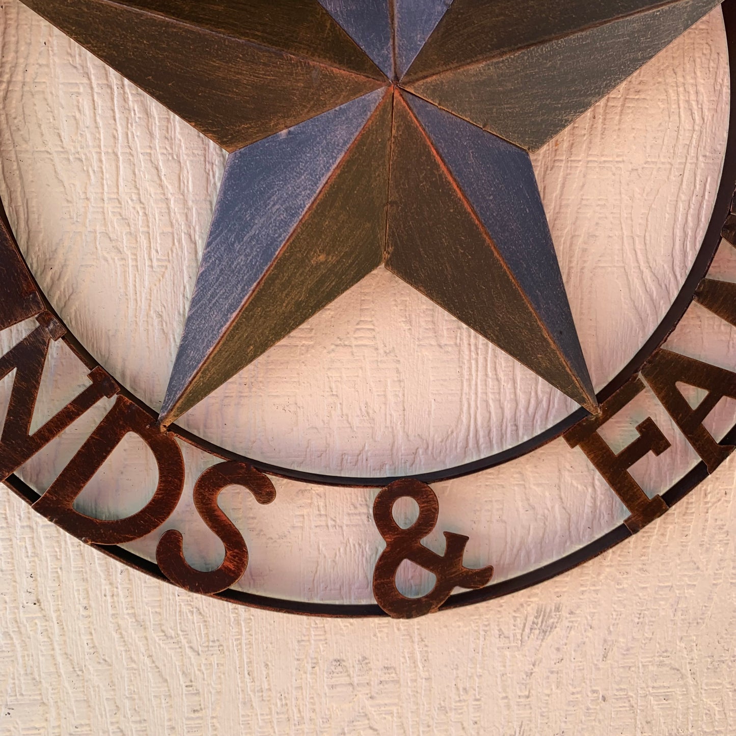 WELCOME FRIENDS FAMILY BARN METAL STAR WALL ART BRONZE WESTERN HOME DECOR HANDMADE NEW #EH13339