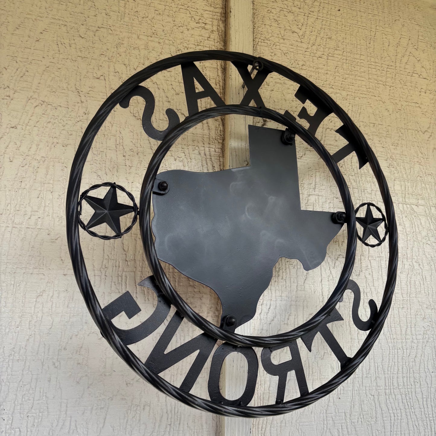 TEXAS STRONG SIGN METAL WALL ART WESTERN HOME DECOR RED WHITE BLUE WITH BRONZE RING HANDMADE #EH13212