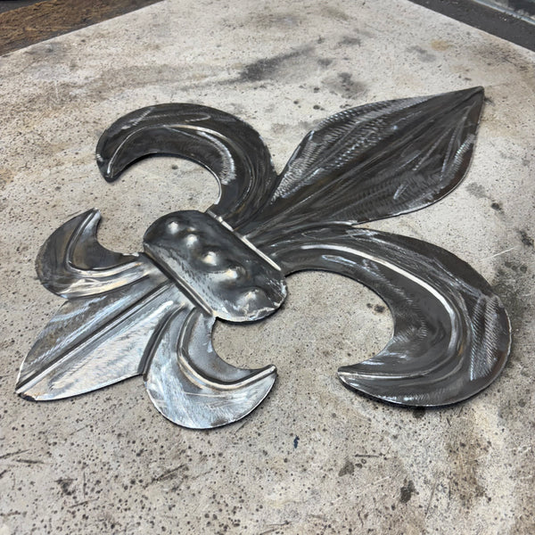 FLEUR DE LIS  CUSTOM RAW METAL UNPAINTED NO RING WALL ART SIGN WESTERN HOME DECOR HANDMADE NEW 12",18",24",32"