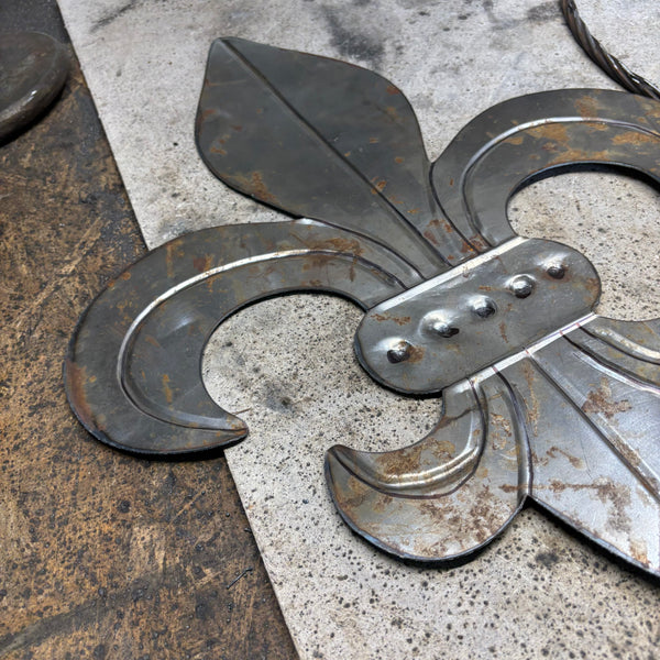 FLEUR DE LIS  CUSTOM RAW METAL UNPAINTED NO RING WALL ART SIGN WESTERN HOME DECOR HANDMADE NEW 12",18",24",32"