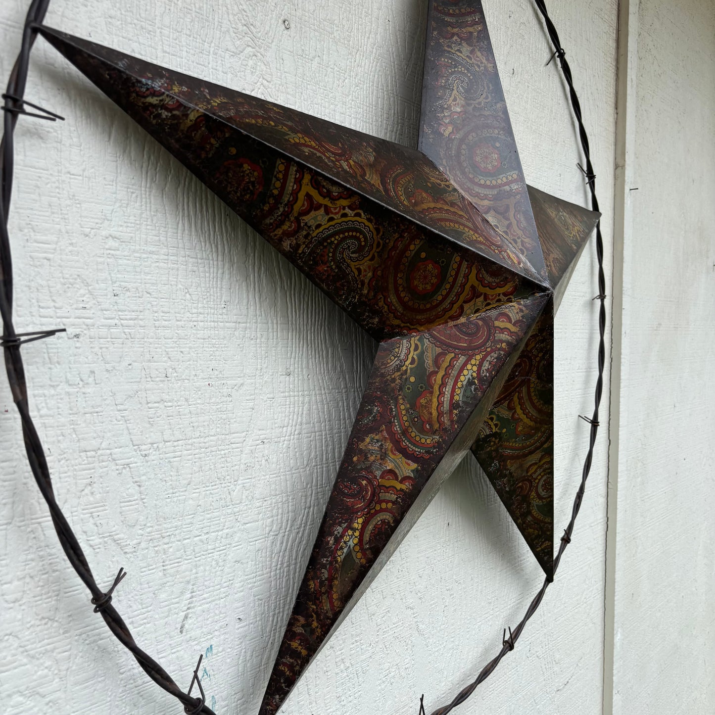 PAISLEY BARN STAR MULTI CLOR WITH BARBWIRE RING LONESTAR WESTERN HOME DECOR HANDMADE