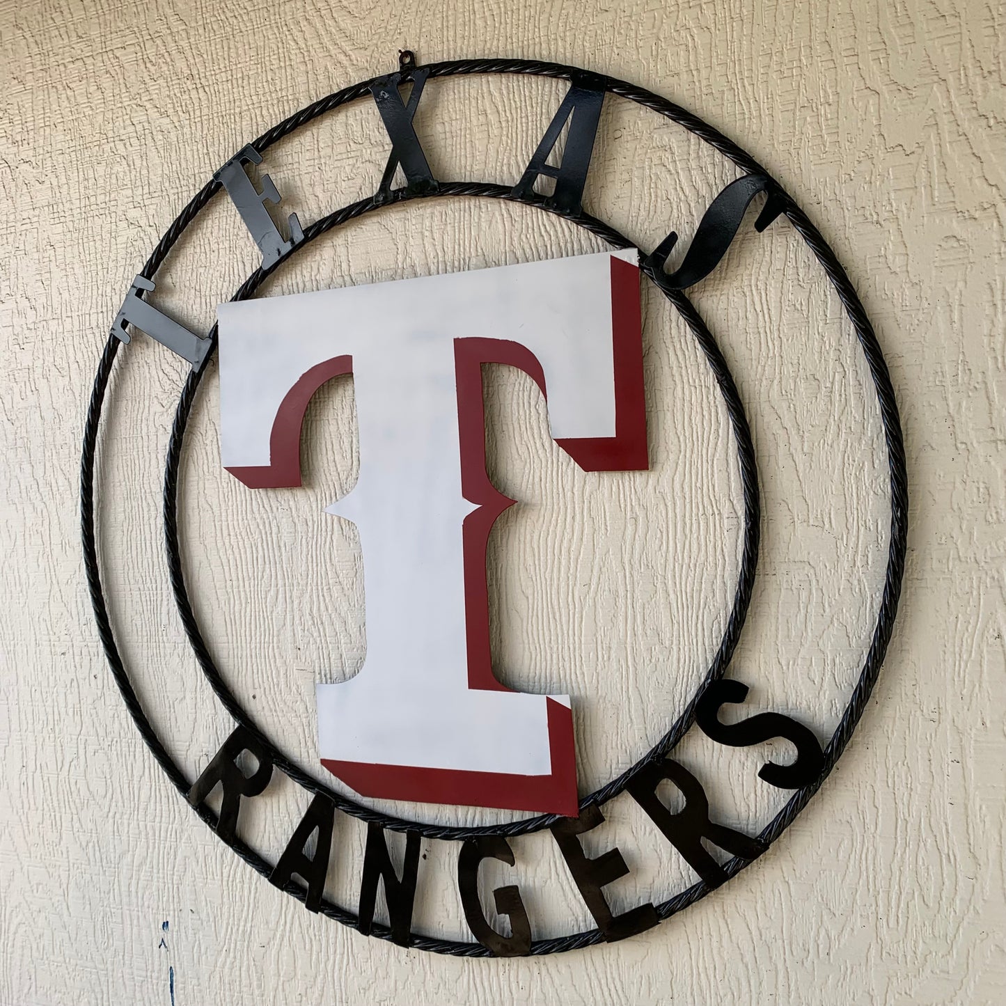 TEXAS RANGERS CUSTOM METAL VINTAGE CRAFT TEAM SIGN WHITE & RED WITH BLACK RING HANDMADE