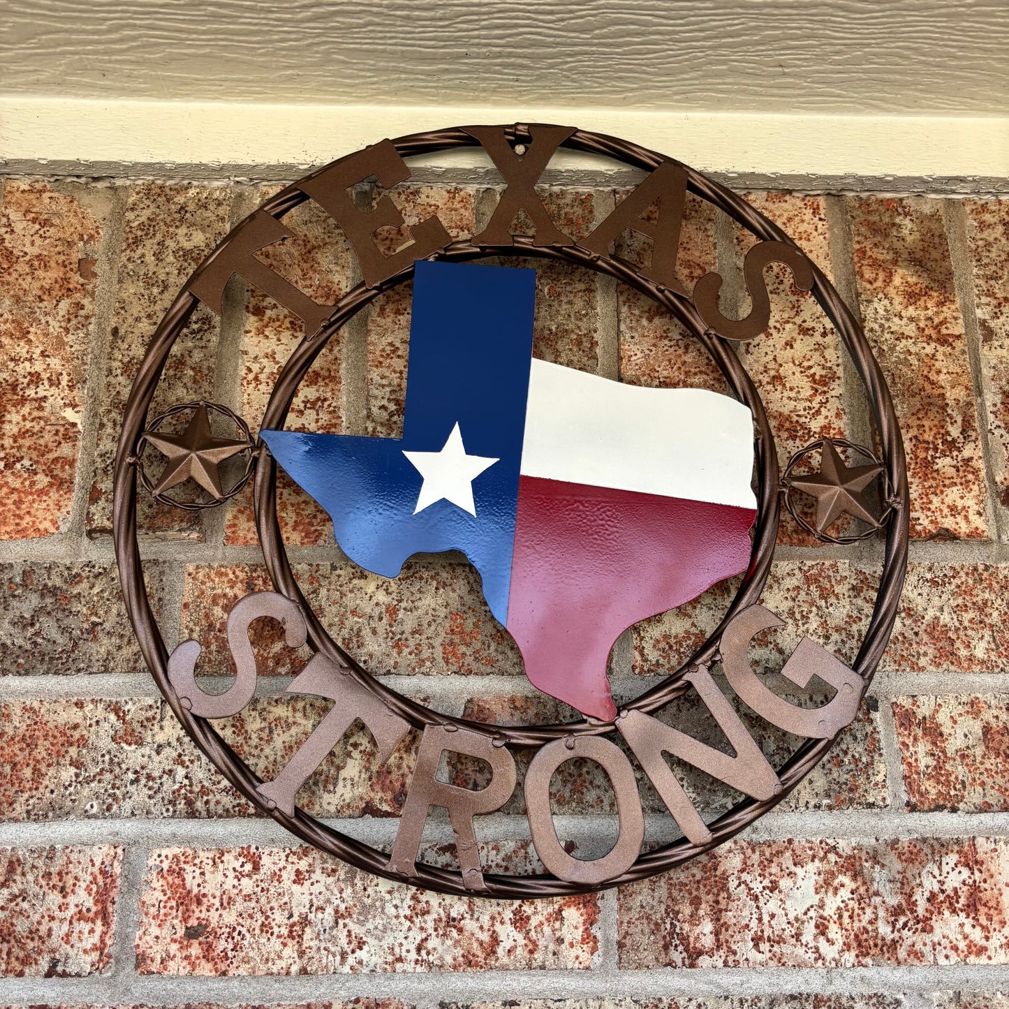 TEXAS STRONG SIGN METAL WALL ART WESTERN HOME DECOR RED WHITE BLUE WITH BRONZE RING HANDMADE #EH13212