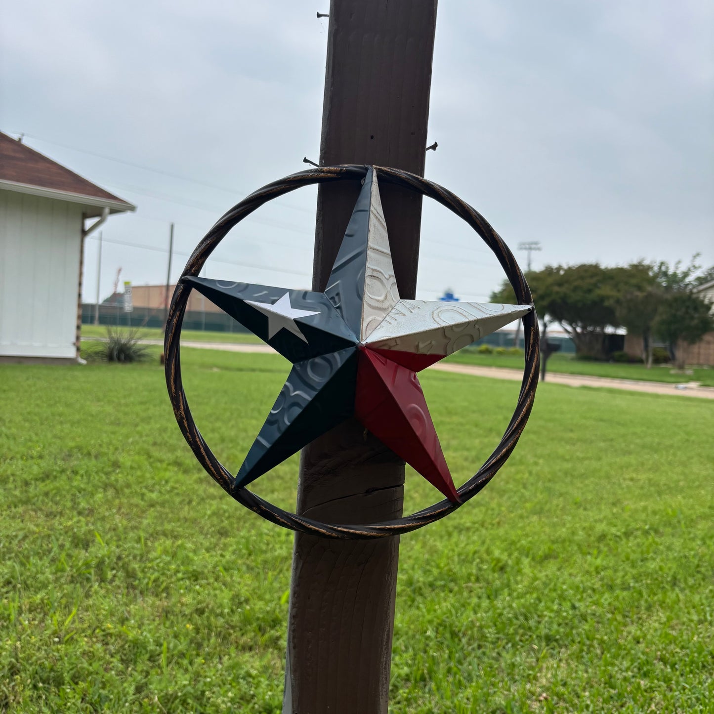 RED WHITE BLUE LICENSE PLATE METAL BARN LONESTAR WESTERN HOME DECOR HANDMADE EH13325