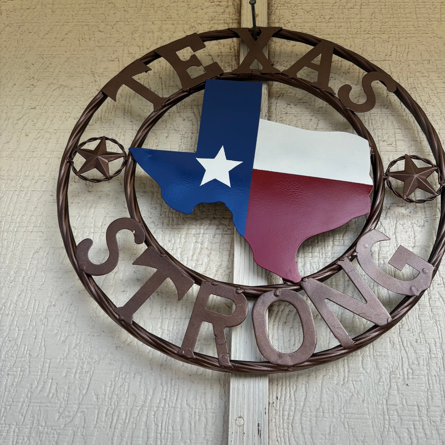 TEXAS STRONG SIGN METAL WALL ART WESTERN HOME DECOR RED WHITE BLUE WITH BRONZE RING HANDMADE #EH13212