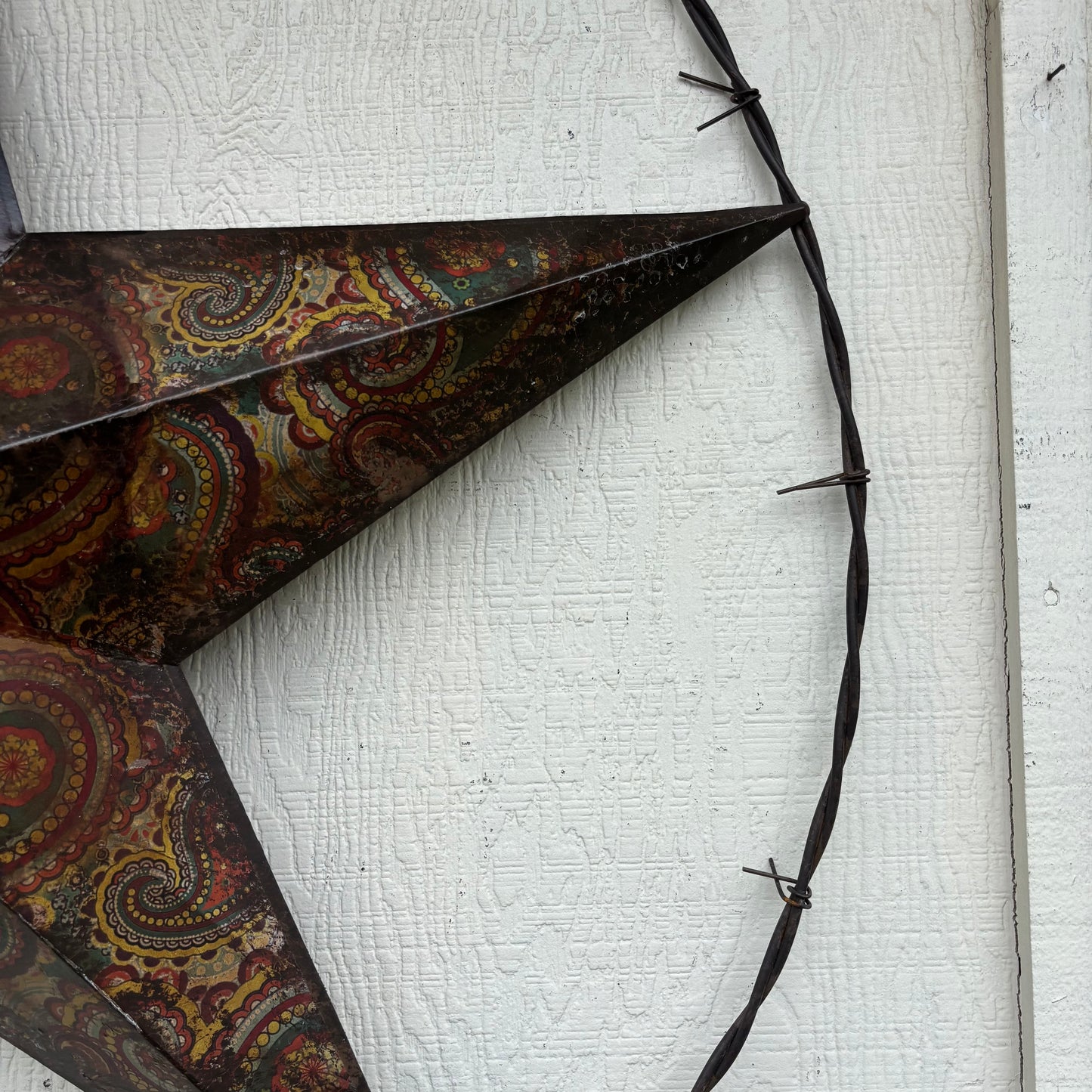 PAISLEY BARN STAR MULTI CLOR WITH BARBWIRE RING LONESTAR WESTERN HOME DECOR HANDMADE