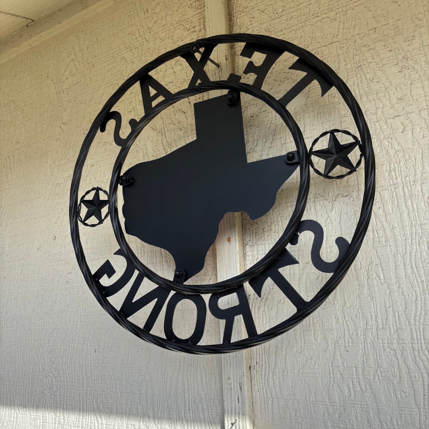 TEXAS STRONG SIGN METAL WALL ART WESTERN HOME DECOR RED WHITE BLUE WITH BRONZE RING HANDMADE #EH13212