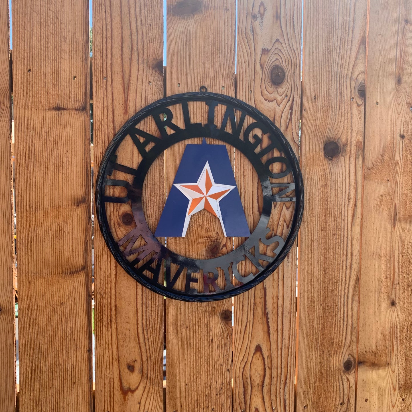 UTA ARLINGTON CUSTOM METAL VINTAGE CRAFT TEAM SIGN WESTERN HOME DECOR HANDMADE