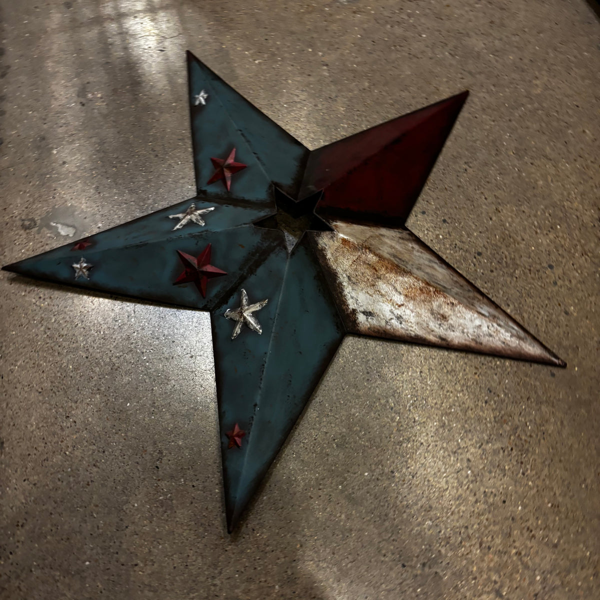 RED WHITE BLUE DISTRESSED BARN STAR METAL ART WESTERN HOME DECOR HANDMADE