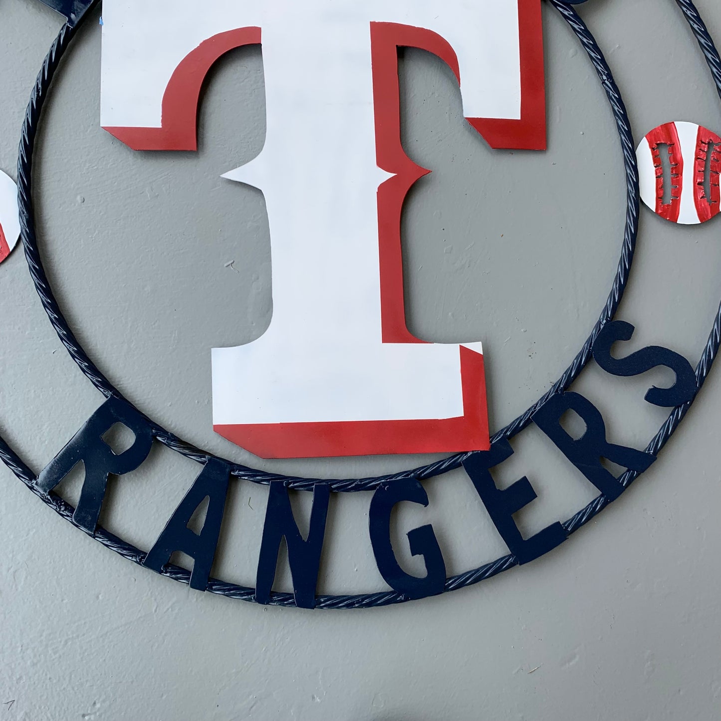 TEXAS RANGERS CUSTOM METAL VINTAGE CRAFT TEAM SIGN WHITE & RED & NAVY BLUE RING HANDMADE