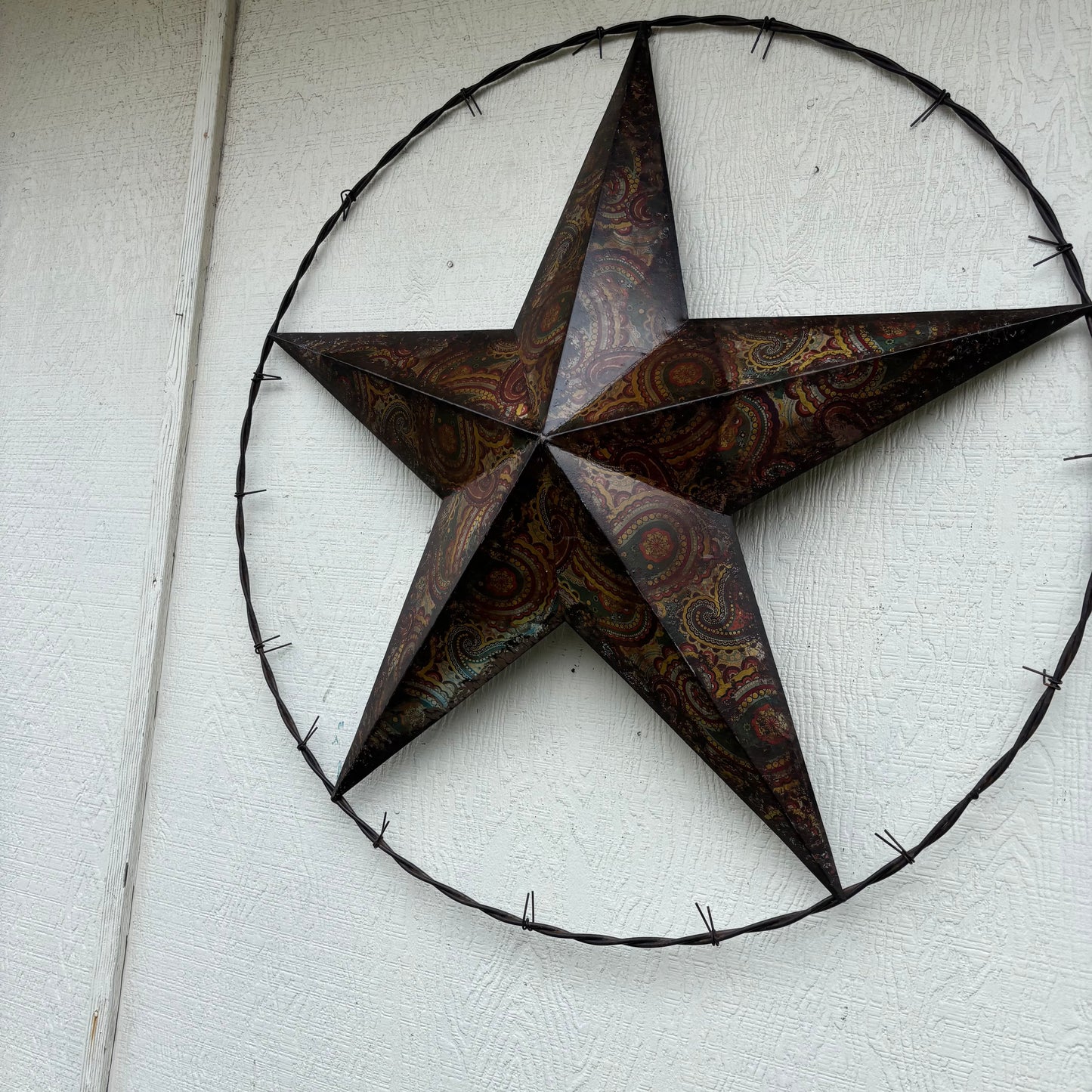 PAISLEY BARN STAR MULTI CLOR WITH BARBWIRE RING LONESTAR WESTERN HOME DECOR HANDMADE