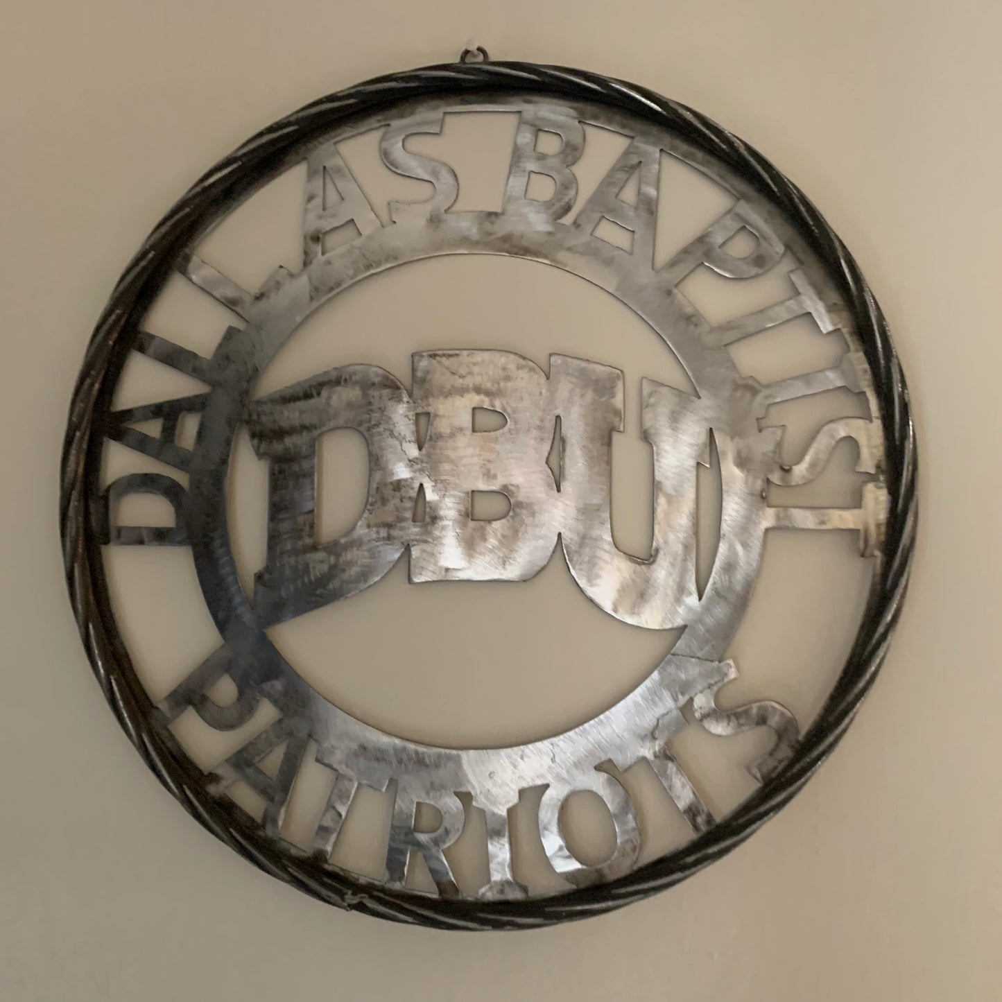 DBU DALLAS BAPTIST PATRIOTS CUSTOM RAW METAL NO PAINT VINTAGE METAL CRAFT SIGN TEAM WESTERN HOME DECOR HANDMADE