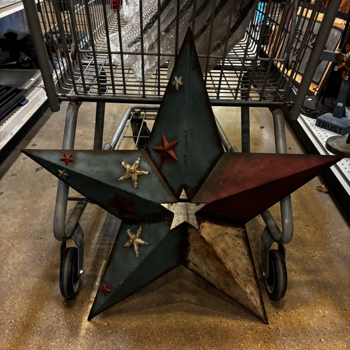 RED WHITE BLUE DISTRESSED BARN STAR METAL ART WESTERN HOME DECOR HANDMADE