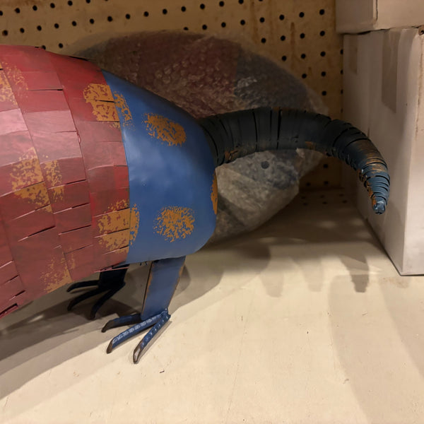 ARMADILLO GARDEN SCULPTURE RED WHITE BLUE  YARD ART METAL DECOR ORNAMENT PATRIOTIC DECOR HANDMADE #RA0013