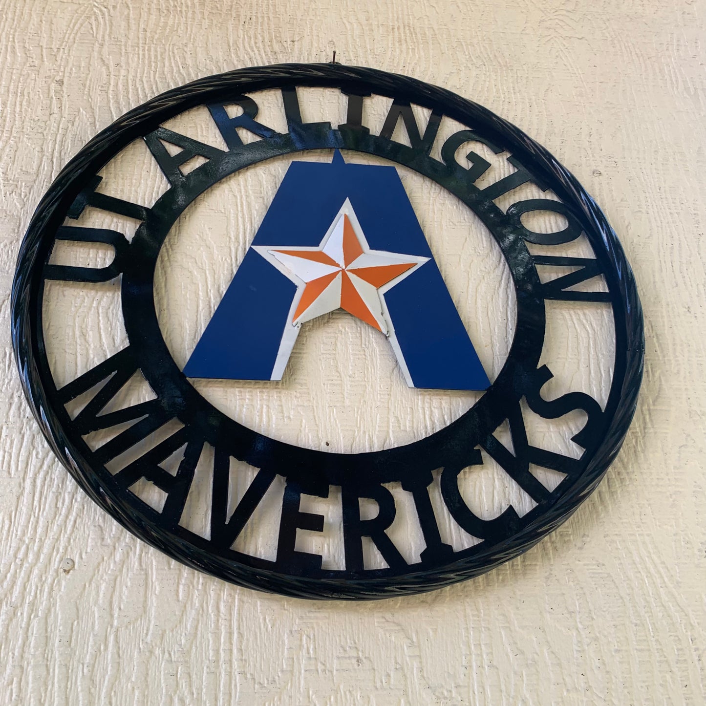 UTA ARLINGTON CUSTOM METAL VINTAGE CRAFT TEAM SIGN WESTERN HOME DECOR HANDMADE