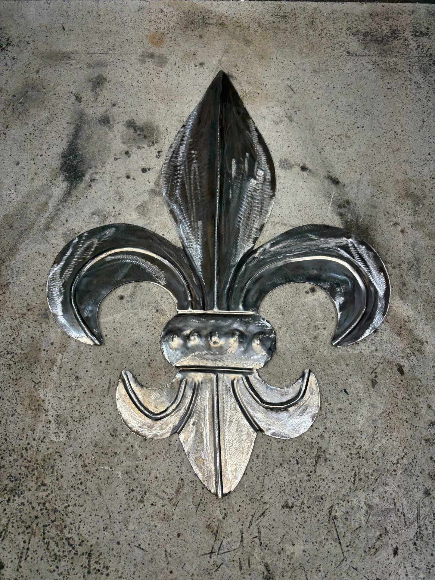 FLEUR DE LIS  CUSTOM RAW METAL UNPAINTED NO RING WALL ART SIGN WESTERN HOME DECOR HANDMADE NEW 12",18",24",32"