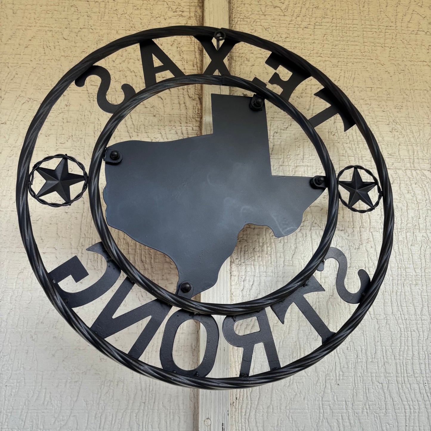 TEXAS STRONG SIGN METAL WALL ART WESTERN HOME DECOR RED WHITE BLUE WITH BRONZE RING HANDMADE #EH13212
