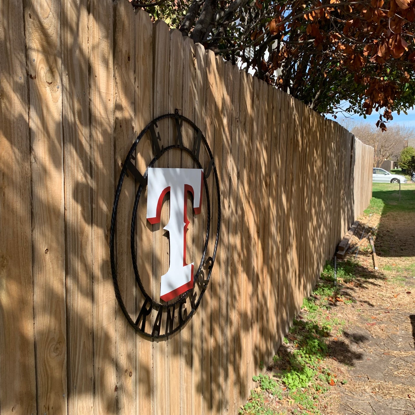TEXAS RANGERS CUSTOM METAL VINTAGE CRAFT TEAM SIGN WHITE & RED WITH BLACK RING HANDMADE