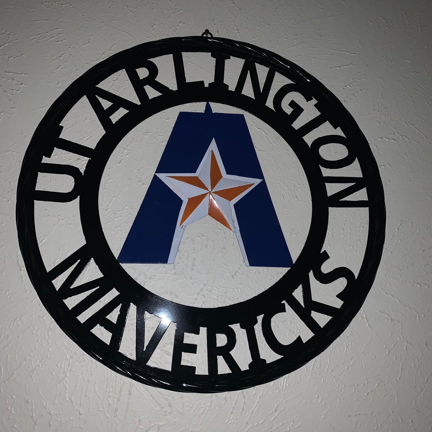 UTA ARLINGTON CUSTOM METAL VINTAGE CRAFT TEAM SIGN WESTERN HOME DECOR HANDMADE