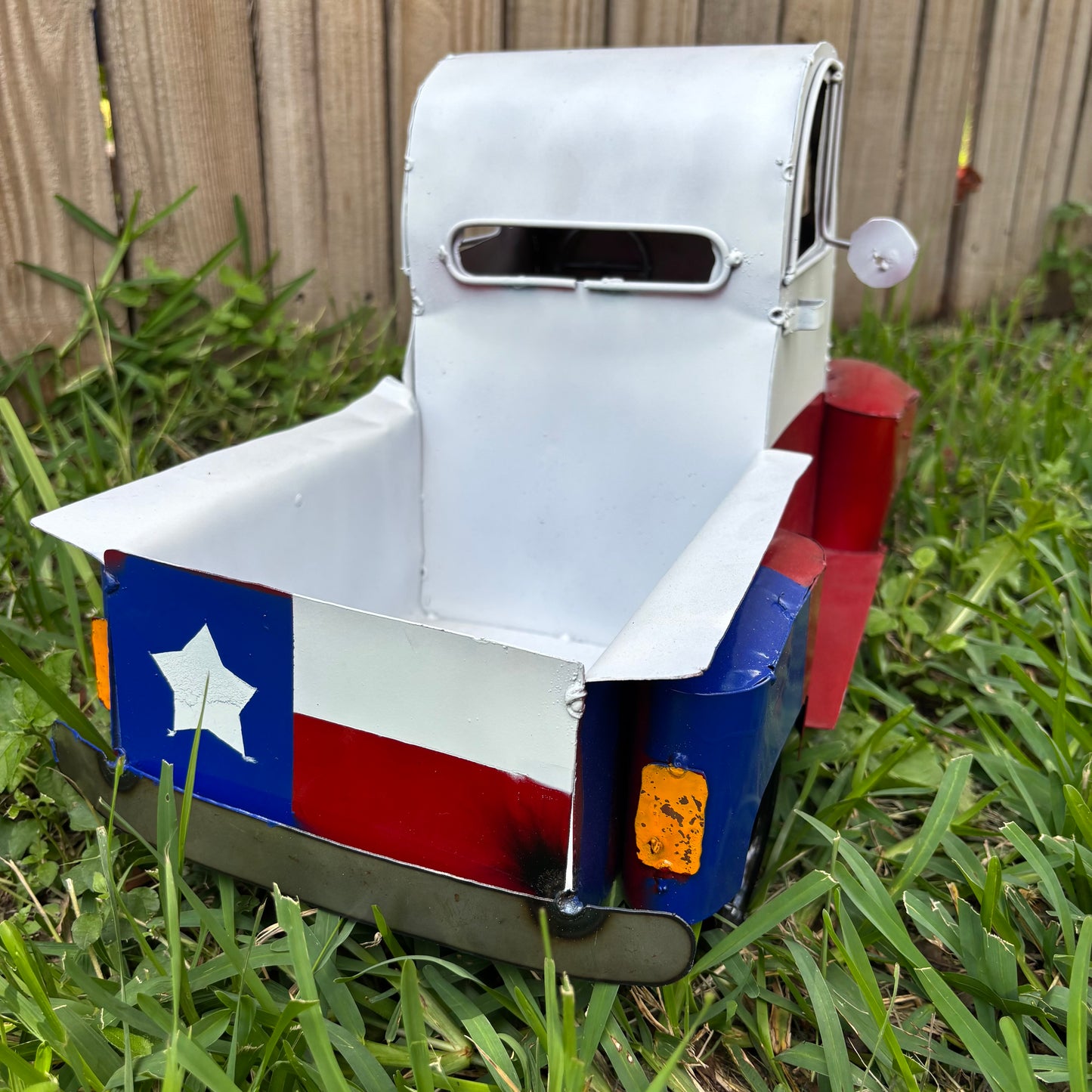 TEXAS FLAG TRUCK 20" PICKUP PATRIOTIC TRUCK RED WHITE BLUE METAL VINTAGE GARDEN ART FIGURINE WESTERN HOME DECOR HANDMADE #EH12866
