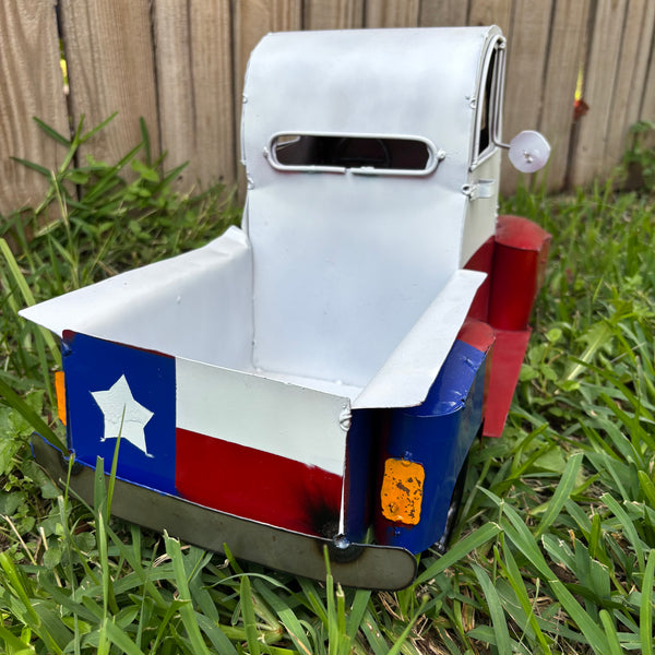 TEXAS FLAG TRUCK 20" PICKUP PATRIOTIC TRUCK RED WHITE BLUE METAL VINTAGE GARDEN ART FIGURINE WESTERN HOME DECOR HANDMADE #EH12866