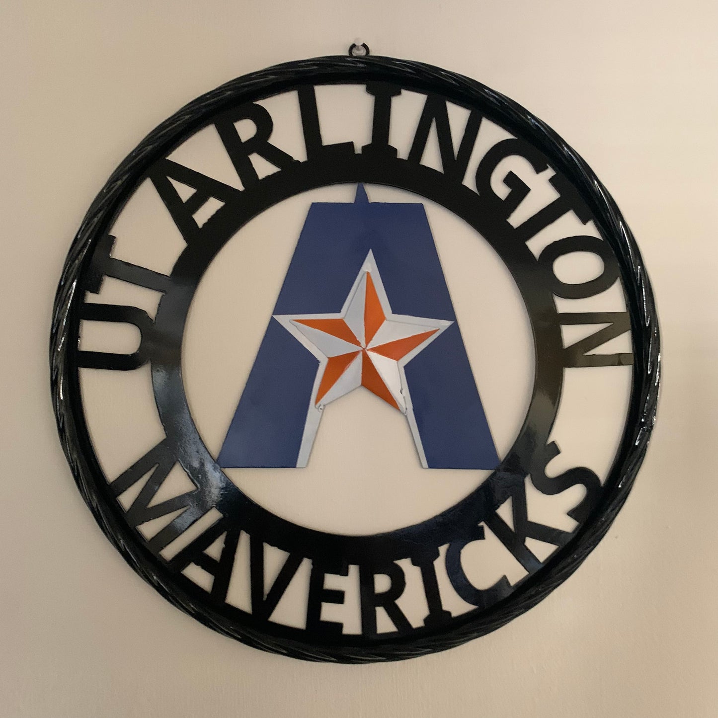 UTA ARLINGTON CUSTOM METAL VINTAGE CRAFT TEAM SIGN WESTERN HOME DECOR HANDMADE